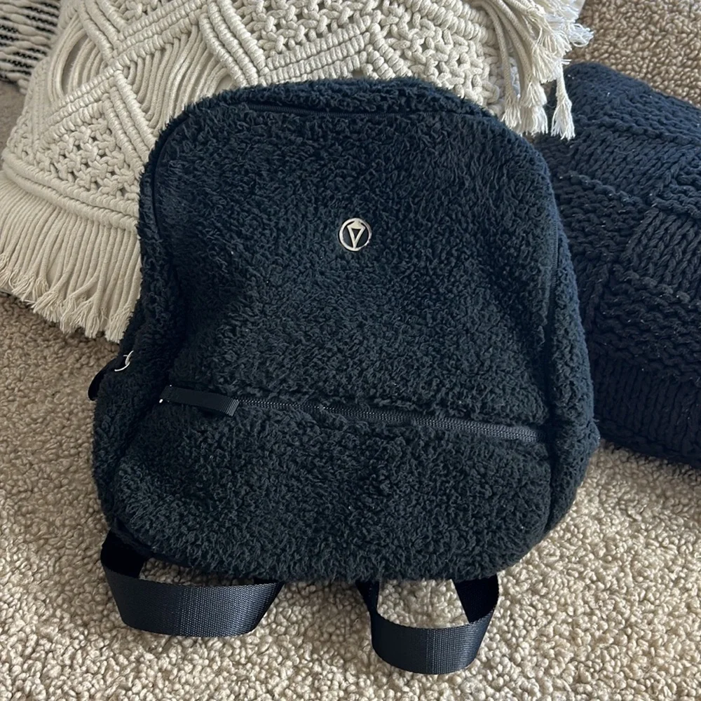Ivivva • lead with love sherpa mini backpack